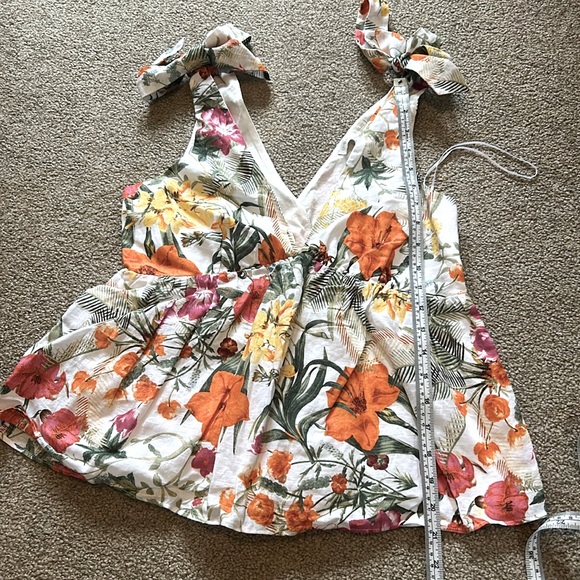 NWT Chelsea & Violet Tie Shoulder Tropical Oasis Printed V Neck Halter Top - Picture 6 of 15